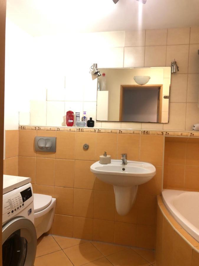 Nice Room, Комната, Pokoj Miedzy Airport Wro A Centrum Βρότσλαβ Εξωτερικό φωτογραφία